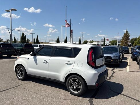 Used 2016 Kia Soul w/ Convenience Package FWD image 5
