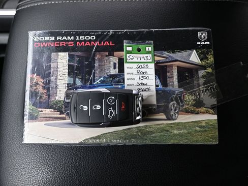 Used 2023 RAM 1500 Laramie AWD/4WD image 20