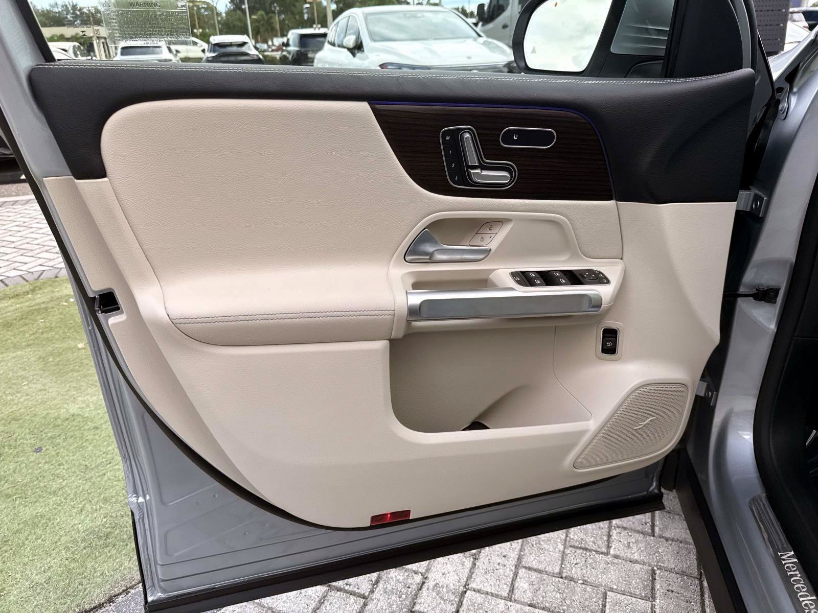 Certified 2025 Mercedes-Benz GLB 250 image 17
