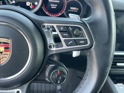 Used 2020 Porsche Cayenne Turbo AWD/4WD image 35