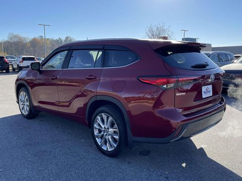 Used 2023 Toyota Highlander Limited image 29