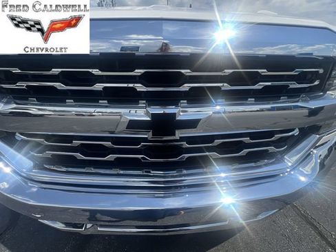 Used 2017 Chevrolet Silverado 1500 LTZ AWD/4WD image 35