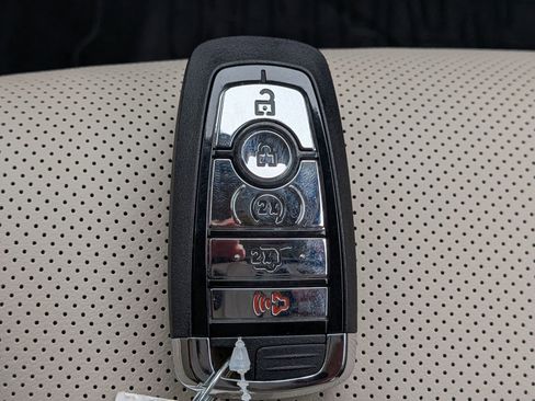 New 2026 Lincoln Corsair Premiere image 34