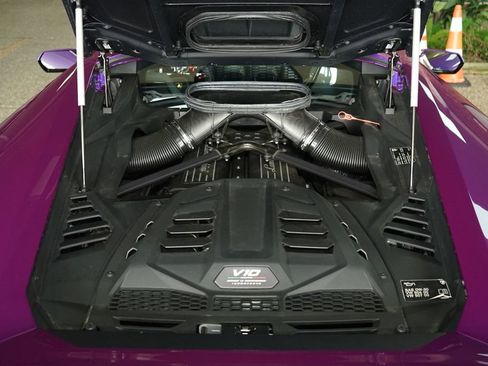 Used 2024 Lamborghini Huracan Sterrato image 34