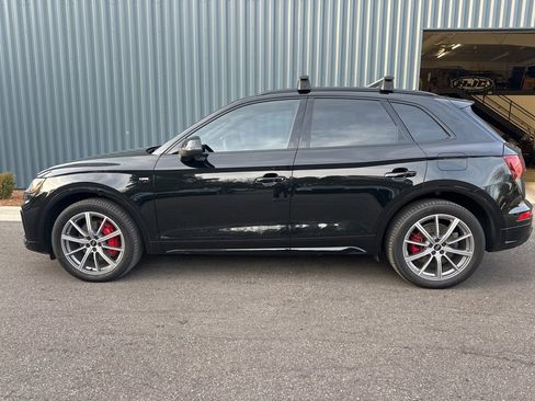 Used 2024 Audi Q5 e Premium Plus w/ Premium Plus Package image 7
