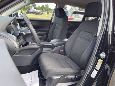 Used 2024 Honda HR-V LX image 13