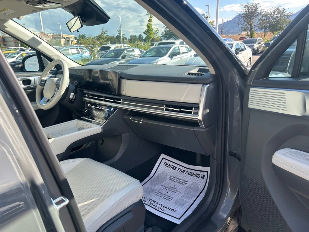 Used 2026 Hyundai Santa Fe SEL AWD/4WD image 10