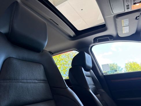 Used 2018 Honda CR-V Touring image 18