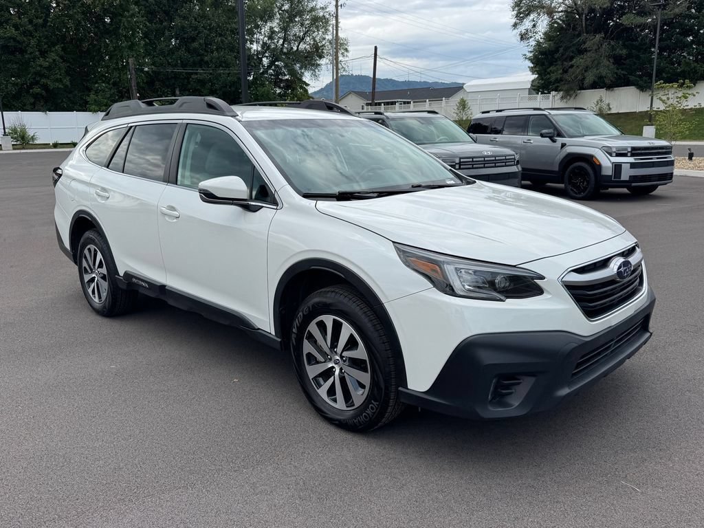 Used 2022 Subaru Outback Premium AWD/4WD image 2