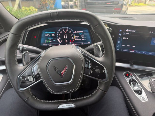 Used 2025 Chevrolet Corvette Z06 RWD image 9