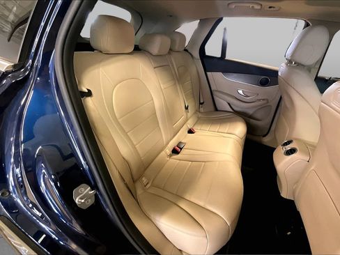 Used 2019 Mercedes-Benz GLC 300 image 18