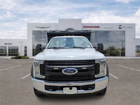 Used 2017 Ford F550 2WD Regular Cab Super Duty image 7