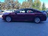 Used 2018 Toyota Camry LE image 2
