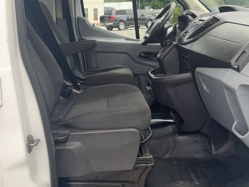 Used 2015 Ford Transit 250 130 Low Roof RWD image 13