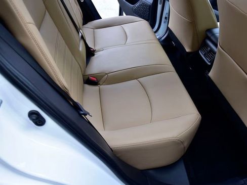 Used 2024 Toyota RAV4 XLE Premium image 13