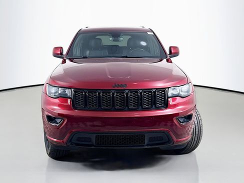 Used 2022 Jeep Grand Cherokee Laredo X AWD/4WD image 2