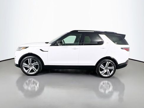 Certified 2025 Land Rover Discovery Metropolitan Edition AWD/4WD image 8