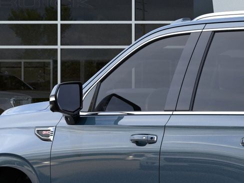 New 2026 GMC Yukon Elevation image 12