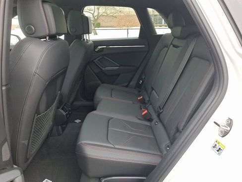 Certified 2025 Audi Q3 2.0T Premium Plus w/ Premium Plus Package image 10