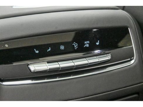 New 2026 Cadillac Escalade ESV Platinum Sport w/ LPO, ONYX Package image 14