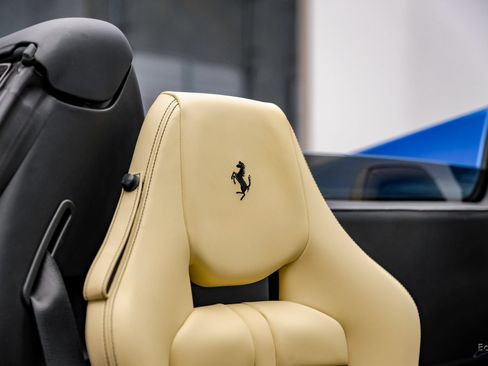 Used 2023 Ferrari F8 Tributo RWD image 63