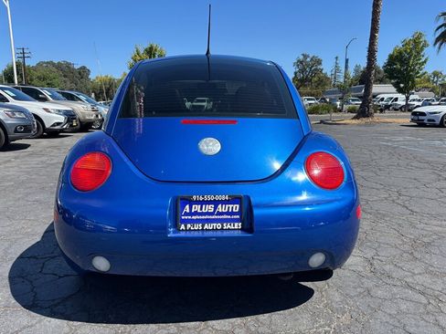 Used 2003 Volkswagen Beetle GLS FWD image 4