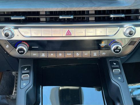 Certified 2024 Kia Telluride SX Prestige X-Line image 17