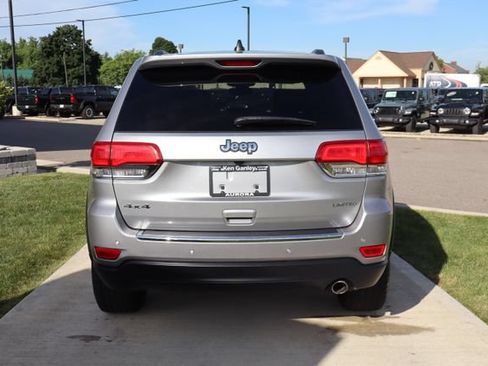 Used 2018 Jeep Grand Cherokee Limited AWD/4WD image 34