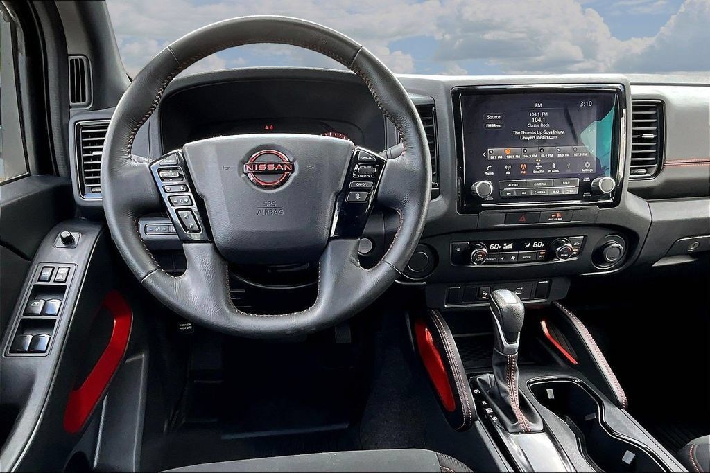 Used 2022 Nissan Frontier Pro-X w/ Technology Package RWD image 11
