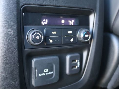 Used 2023 Buick Enclave Avenir w/ Avenir Technology Package AWD/4WD image 18
