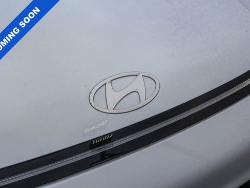 Used 2025 Hyundai Kona SEL image 14