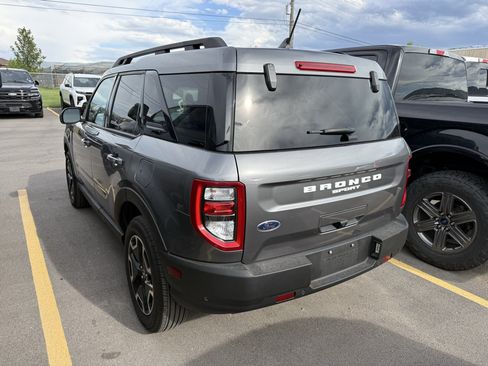 Used 2023 Ford Bronco Sport Outer Banks w/ Tech Package AWD/4WD image 5