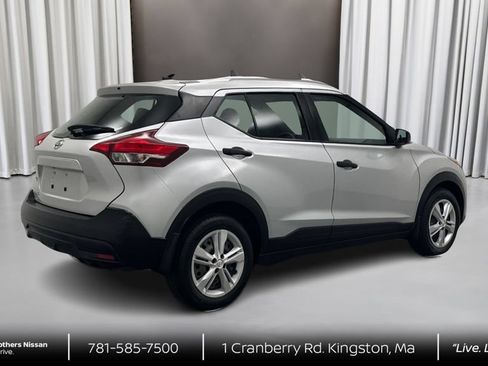 Certified 2019 Nissan Kicks S FWD image 5