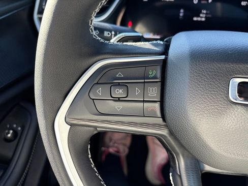 New 2025 Jeep Grand Cherokee Laredo X w/ Luxury Tech Group I image 20