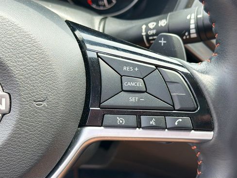 Used 2023 Nissan Altima 2.5 SR FWD image 16