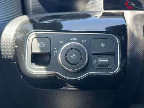 Used 2019 Mercedes-Benz A 220 image 26