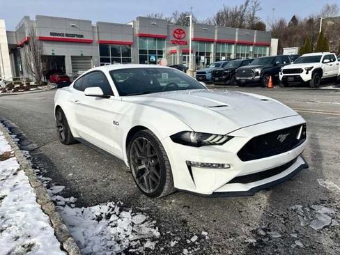 Used 2022 Ford Mustang GT image 3