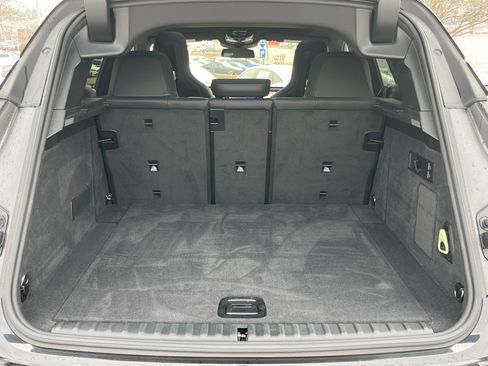 Used 2025 BMW iX xDrive50 image 23