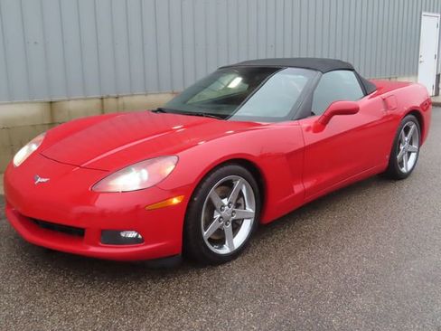 Used 2007 Chevrolet Corvette Convertible w/ Preferred Equipment Group RWD image 5
