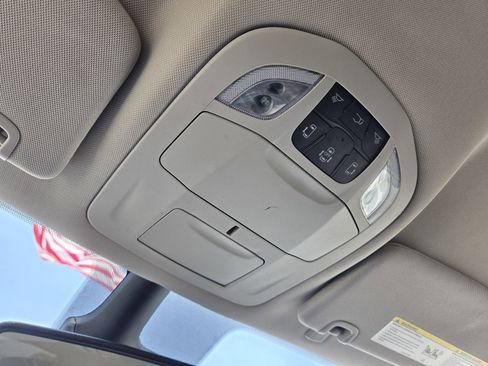 Used 2023 Chrysler Voyager LX FWD image 35
