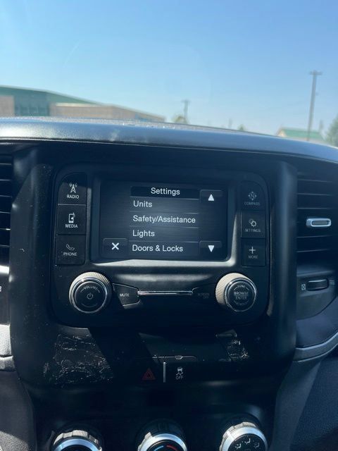 Used 2024 RAM 2500 Tradesman w/ Chrome Appearance Group AWD/4WD image 39