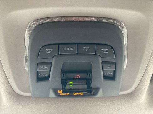 Used 2022 Toyota Corolla Cross LE w/ Moonroof Package image 38