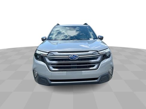 Used 2026 Subaru Forester Premium AWD/4WD image 3