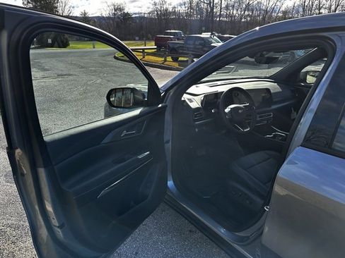 New 2026 Chevrolet Traverse LT w/ Sun and Wheel Package image 17