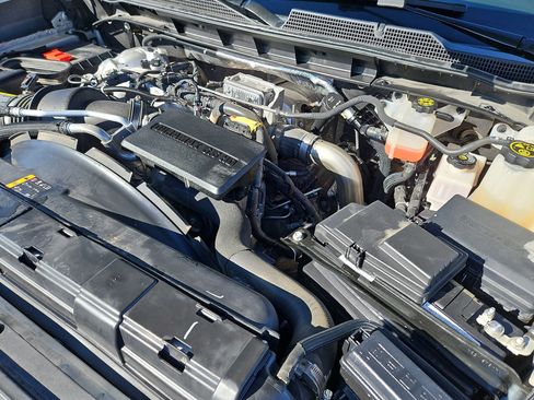 Used 2022 Chevrolet Silverado 3500 LTZ w/ Gooseneck/5TH Wheel Package image 32