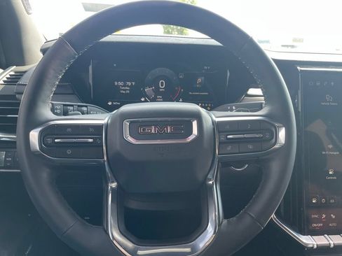 Used 2024 GMC Acadia Elevation FWD image 12