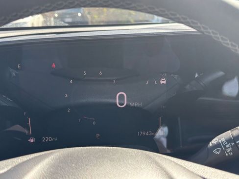 Used 2025 Buick Encore GX Preferred image 37