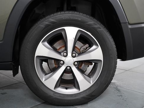Used 2021 Jeep Cherokee Limited AWD/4WD image 31