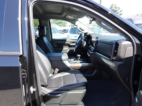 Used 2024 GMC Sierra 1500 Elevation image 26