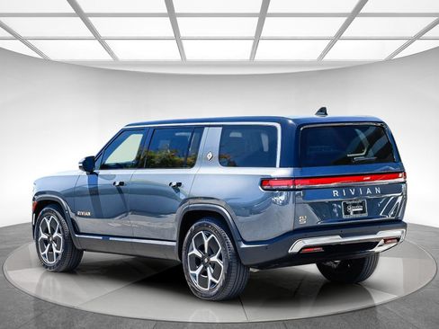 Used 2023 Rivian R1S Adventure Quad AWD/4WD image 3